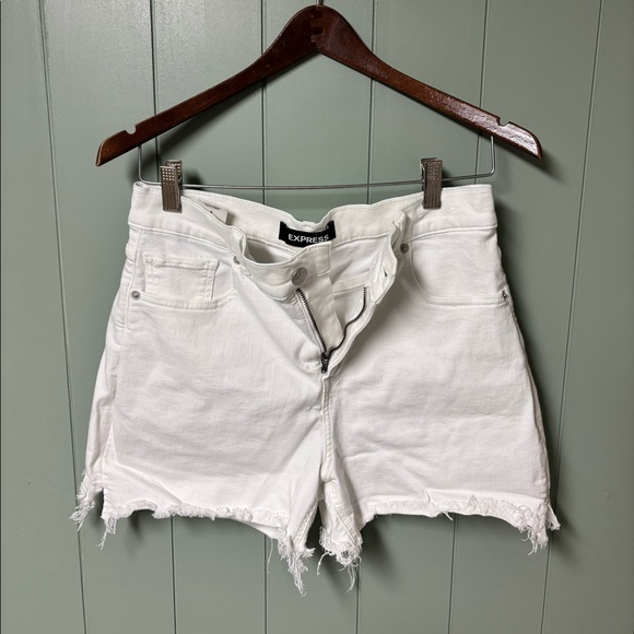 High rise white Jean Shorts - Picture 2 of 4